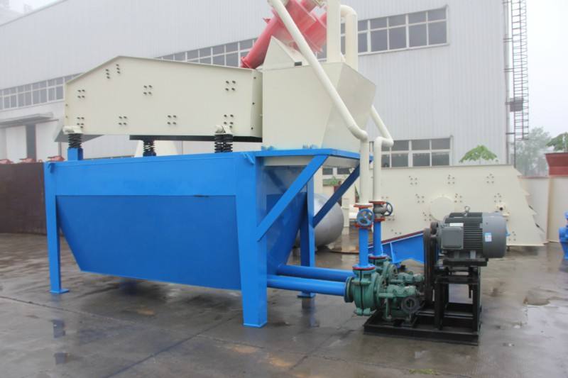 細砂回收機廠內(nèi)加工完成試機