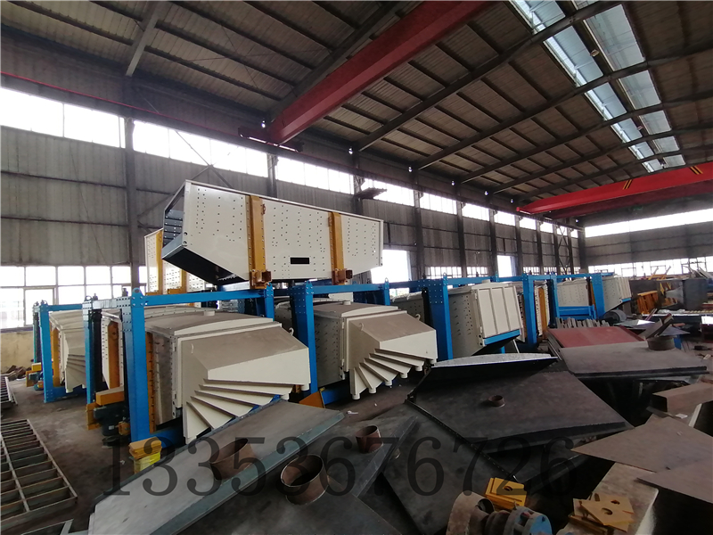 方形搖擺篩和圓形搖擺篩的主要區(qū)別在哪些方面？